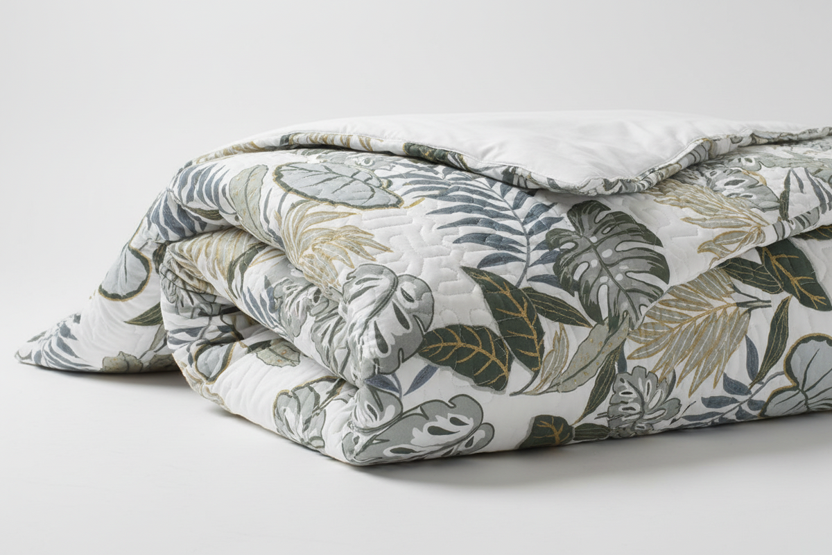 Super Double Quilted Bedding Set — With 2 Pillowcases
